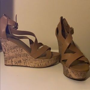 Platform wedge